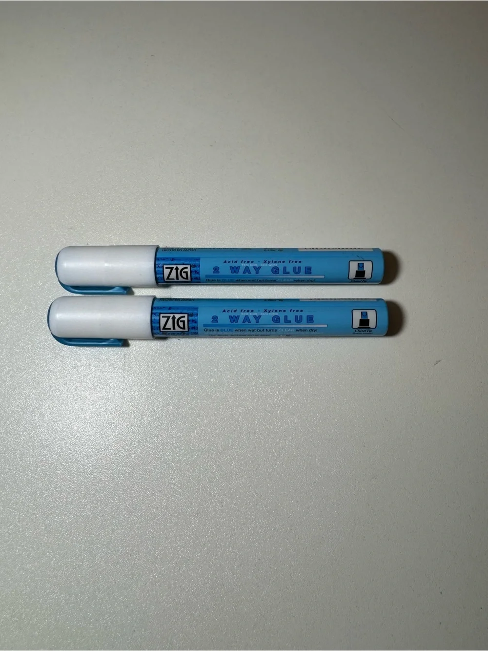 ZIG 2-Way Glue Pens - Blue (Set of 2)